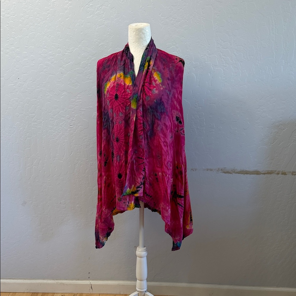 Vibrant Pink Tie-Dye Women's Shawl